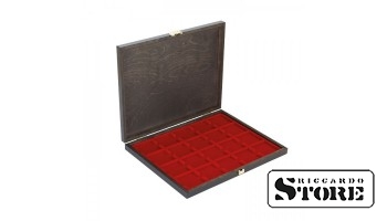 CARUS-1 natural wood case with a dark red tray for holding 20 coin frames 50 mm x 50 mm, CARRÉE coin capsules, and OSTA coin capsules.